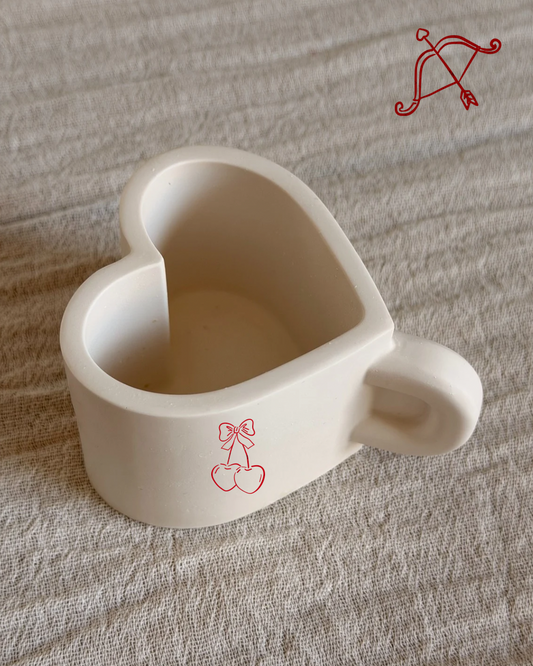 Jesmonite-Duftkerze in Herzform – Handgegossen & Dekorativ